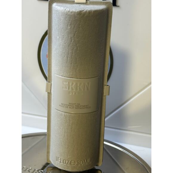 SKNN BY KIM Night Oil 30 mL - NEW in Box - Picture 2 of 3